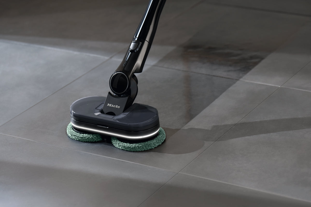 Miele Triflex HX3 Aqua Cordless Vacuum - product view 5
