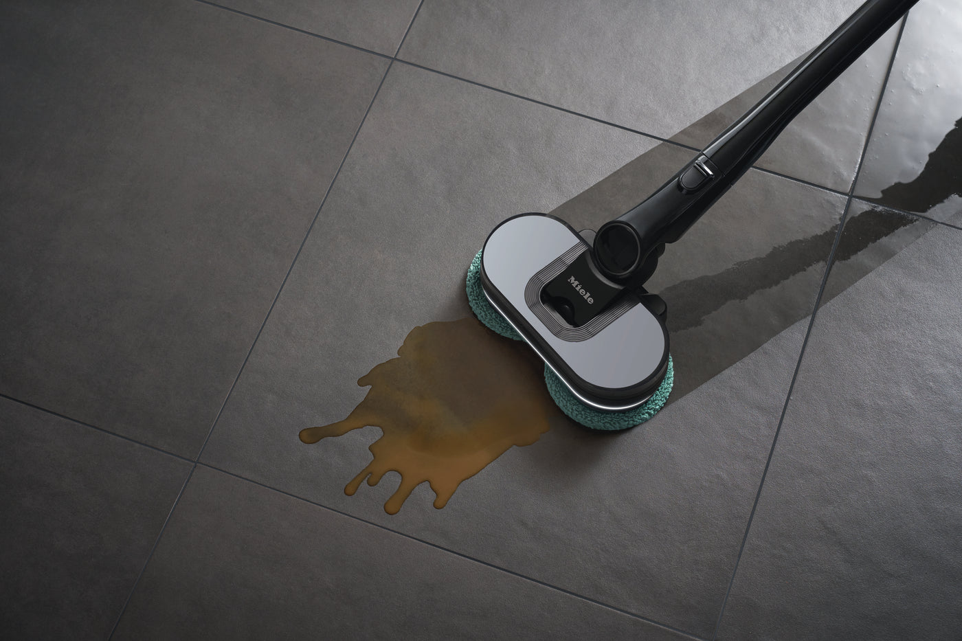 Miele Triflex HX3 Aqua Cordless Vacuum - product view 9