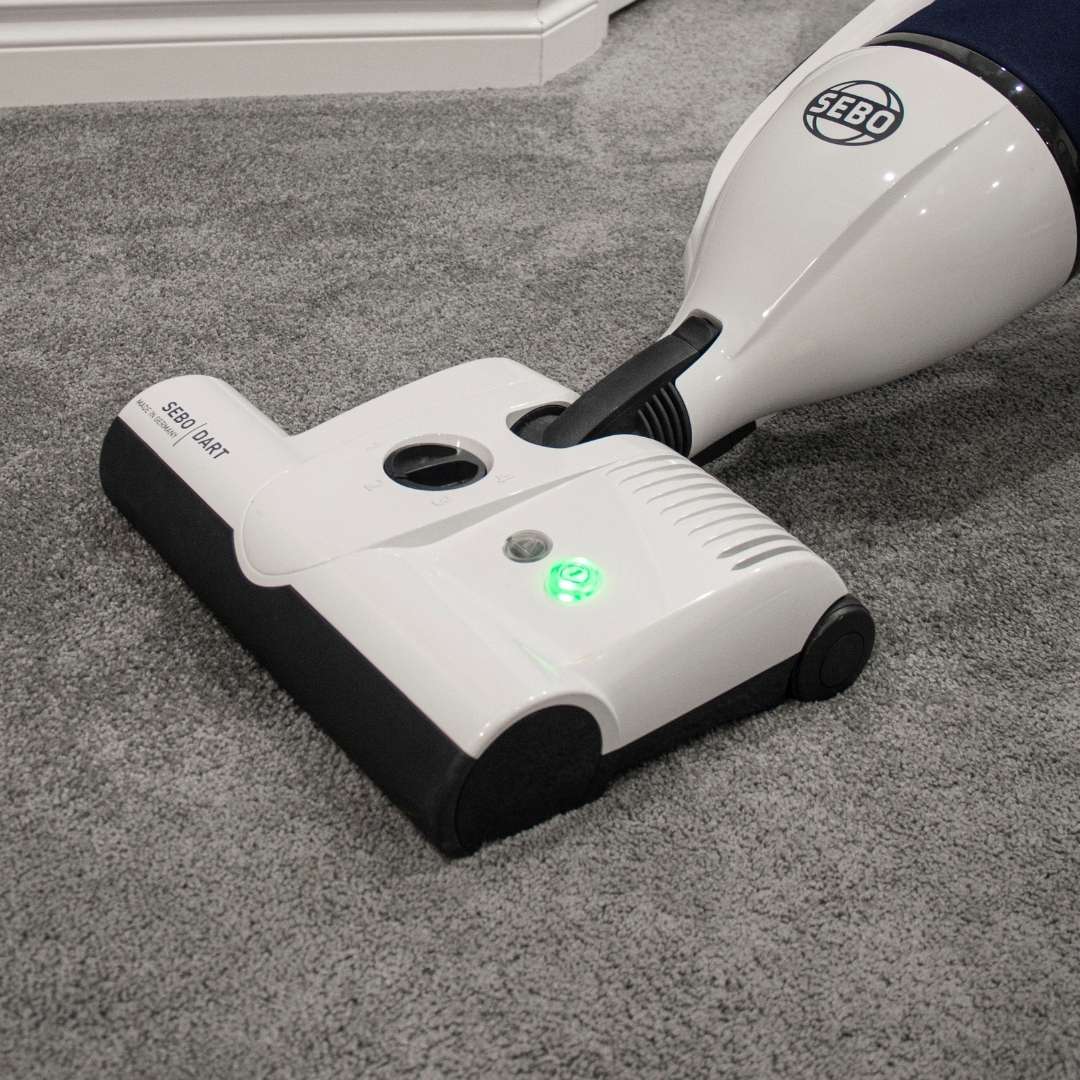 SEBO DART UPRIGHT VACUUM